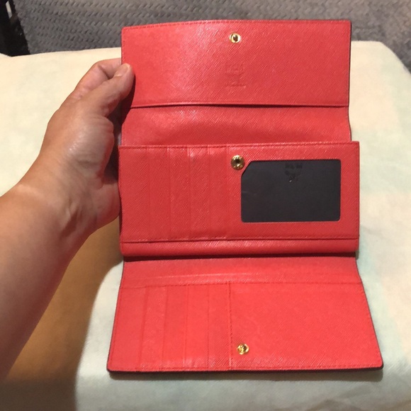 SOLD❤️Authentic MCM 3 fold leather wallet - Picture 11 of 16